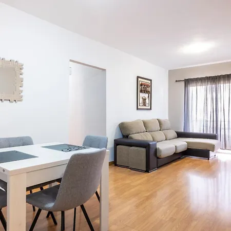 Lägenhet Amplio Piso En Con Piscina